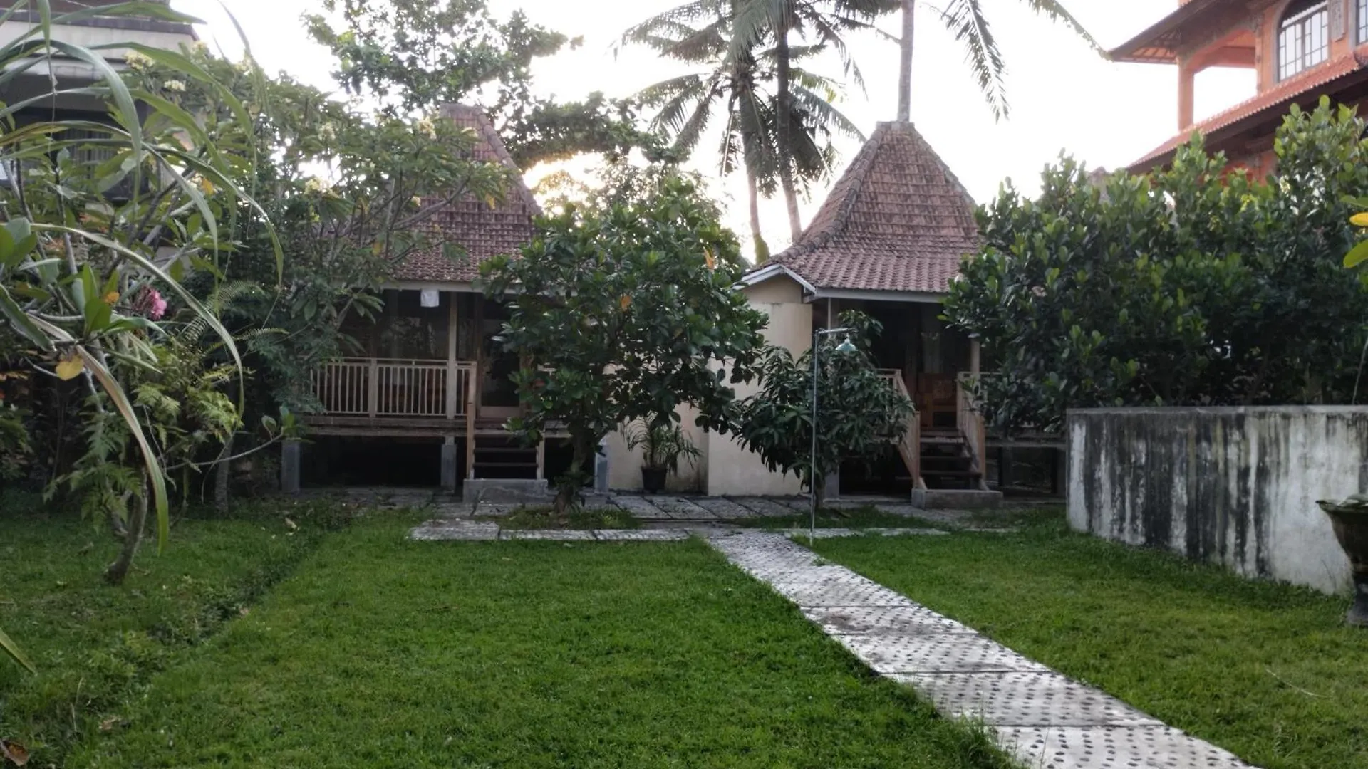 Indraprastha 2 Bungalow Ubud  2*, Ubud (Bali)